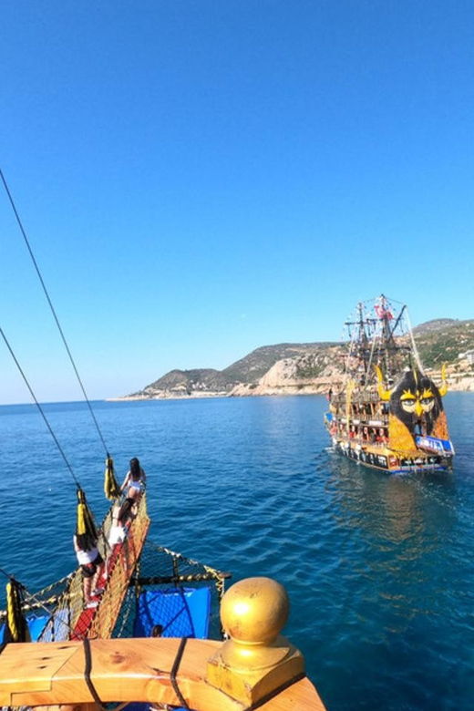 alanya-pirates-boat-trip-with-lunch-and-hotel-pickup