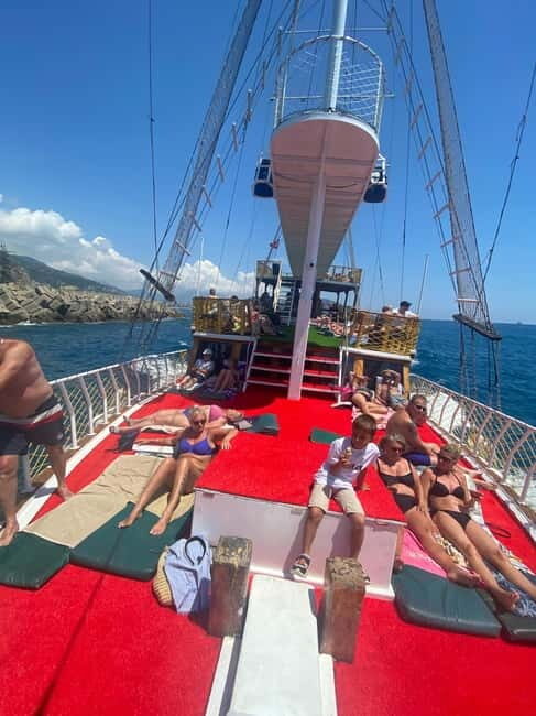 Alanya: Relax Boat Tour with Lunch & Unlimited Soft Drinks - A Calm and Beautiful Voyage Along the Turkish Coast
