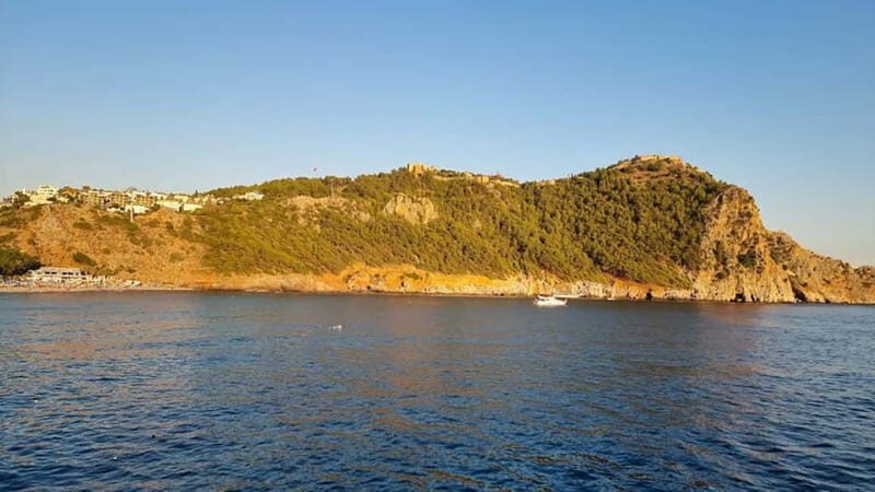 Alanya: Relaxing Boat Tour with Lunch and Swimming - Lunch and Refreshments