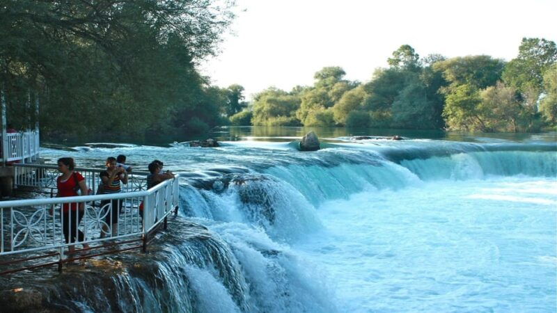alanya-side-manavgat-river-waterfall-boat-tour-bazaar
