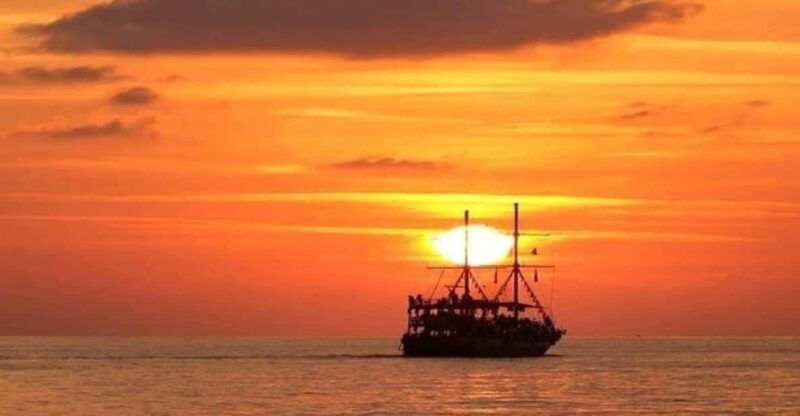 alanya-sunset-boat-foam-party-dinner-swimming-stops