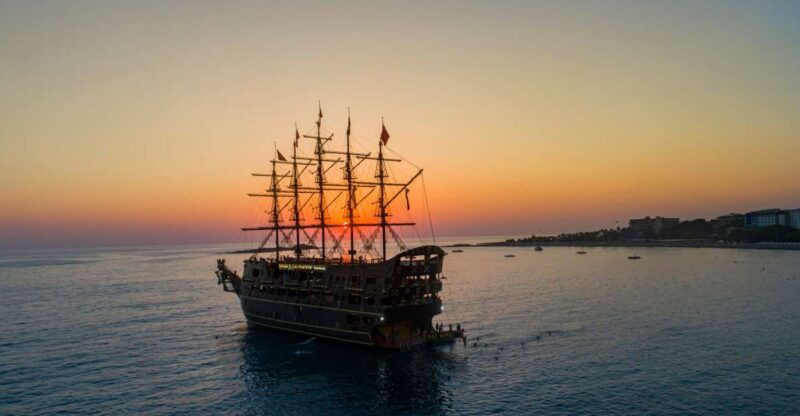alanya-sunset-cruise-and-party-boat