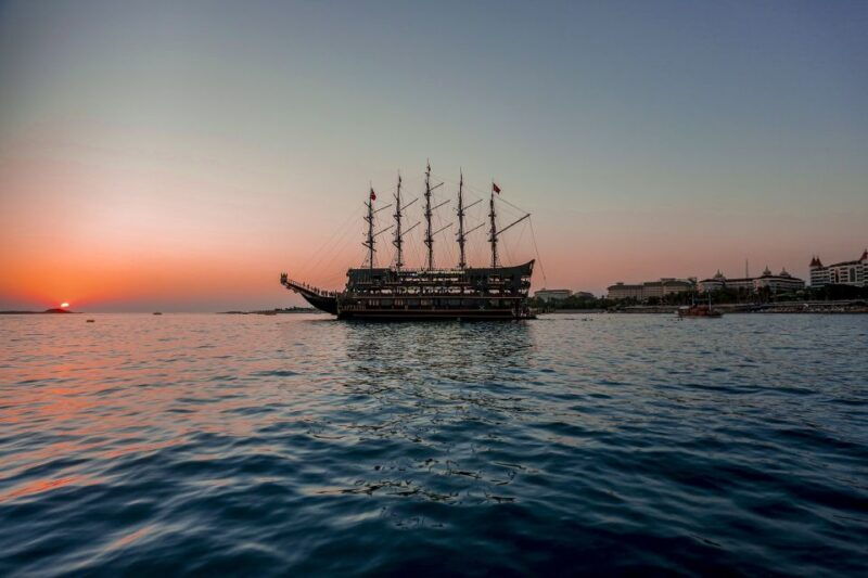 alanya-sunset-cruise-and-party-boat
