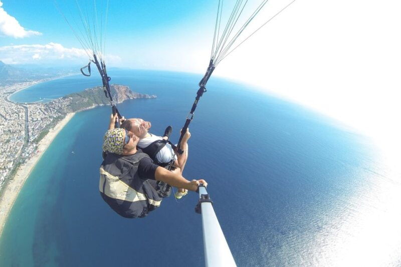 alanya-tandem-paragliding-experience-over-cleopatra-beach