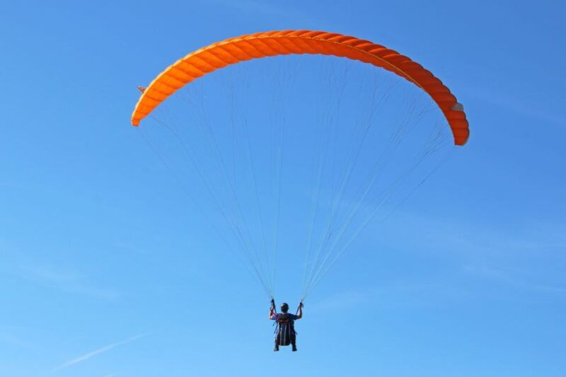 alanya-tandem-paragliding-experience-over-cleopatra-beach