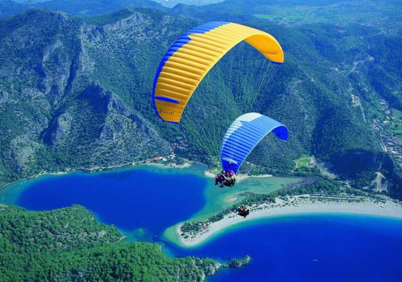 alanya-tandem-paragliding-with-beach-and-castle-views