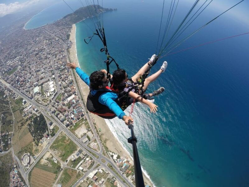 alanya-tandem-paragliding-with-beach-and-castle-views
