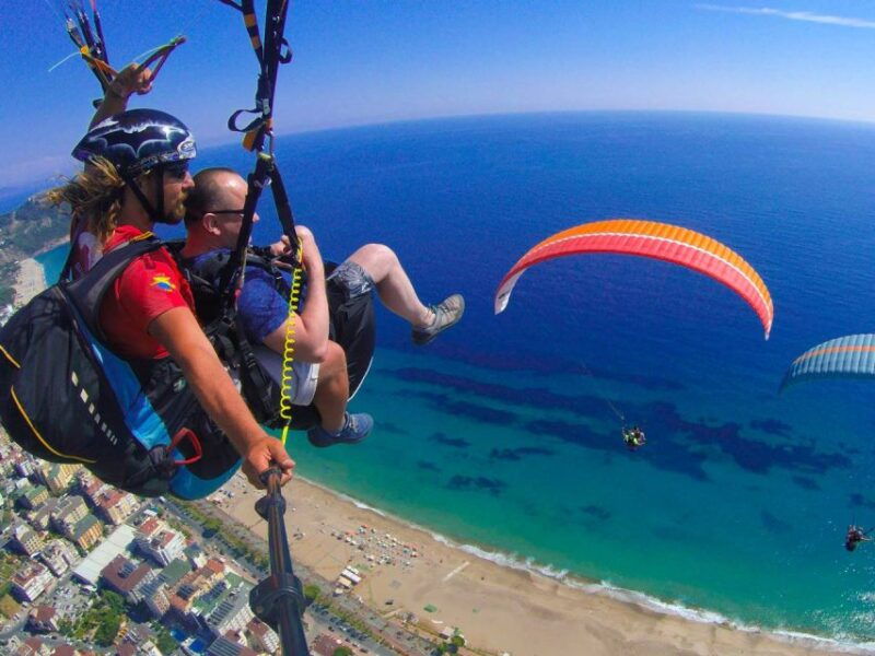 alanya-tandem-paragliding-with-hotel-pickup