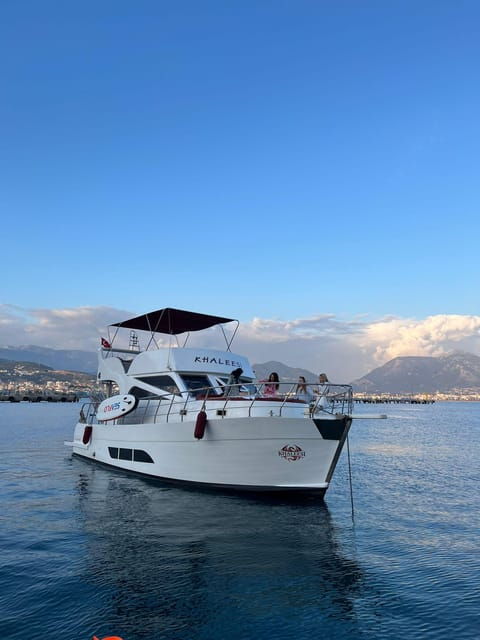 alanya-vip-yacht-tour-unlimited-drinksparty-sunsetmorning