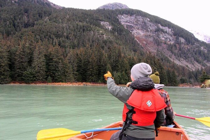 alaska-wildlife-voyageur-canoe-safari-from-haines