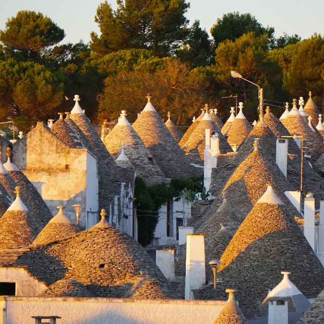 alberobello-walking-tour-among-trulli-houses-with-a-local
