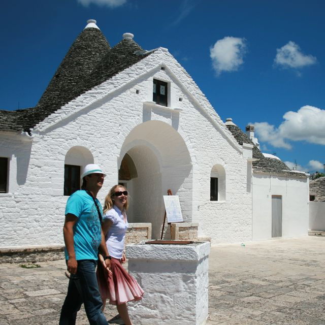 alberobello-walking-tour-among-trulli-houses-with-a-local