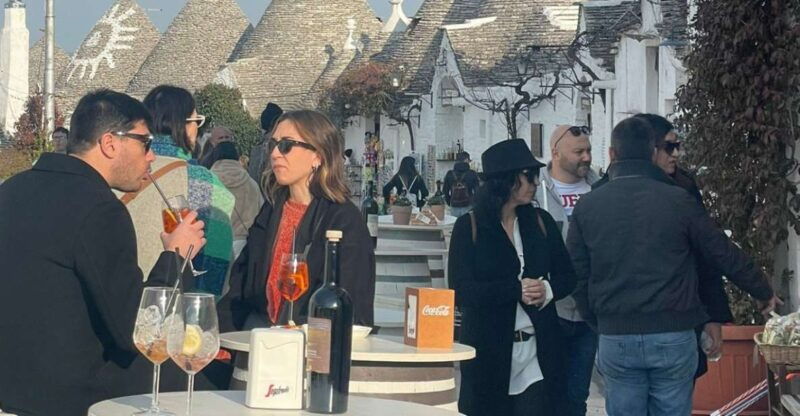 alberobello-walking-tour-with-food-tasting-and-aperitif