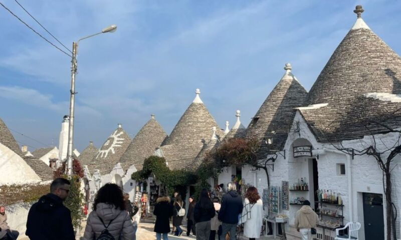 alberobello-walking-tour-with-food-tasting-and-aperitif