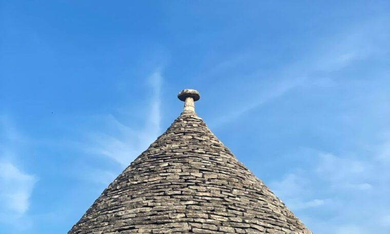 alberobello-walking-tour-with-food-tasting-and-aperitif
