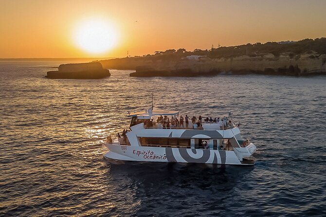 albufeira-6-hour-sunset-dinner-catamaran-cruise-with-open-bar