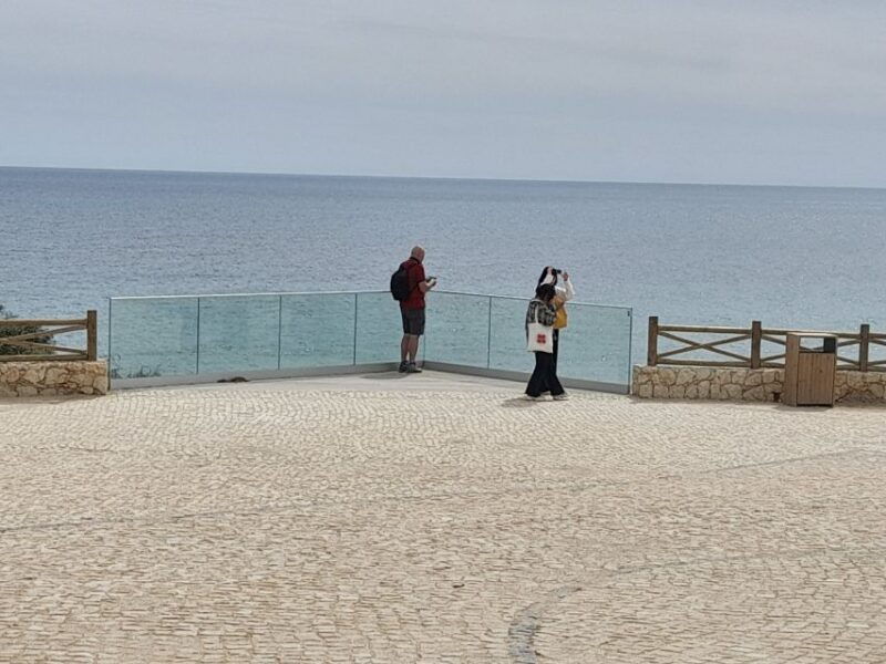 albufeira-algarve-cliffs-and-the-chapel-of-bones-tour