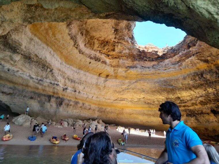 albufeira-algarve-cliffs-and-the-chapel-of-bones-tour