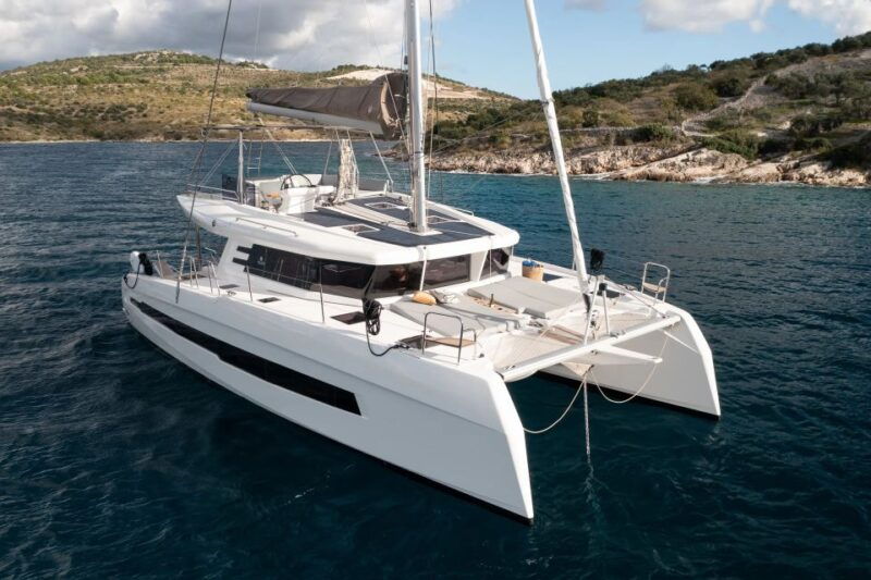 albufeira-algarve-private-sunset-catamaran-charter