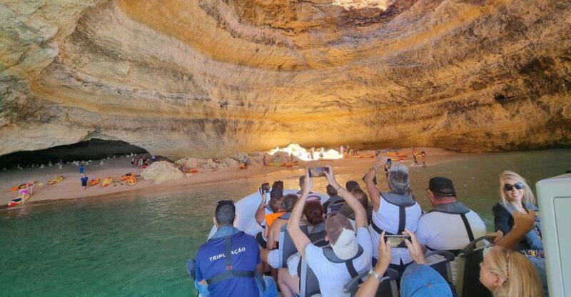 albufeira-benagil-cave-and-dolphin-sightseeing-boat-cruise