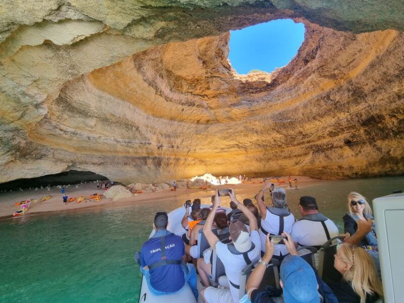 albufeira-benagil-cave-and-dolphin-sightseeing-boat-cruise