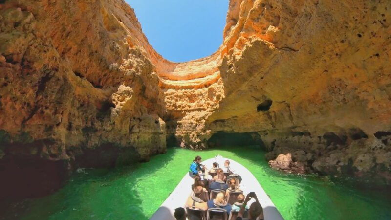 albufeira-benagil-cave-and-dolphin-sightseeing-boat-cruise