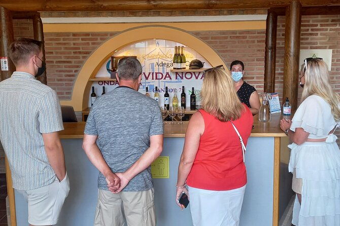 albufeira-coast-tour-with-wine-tasting-and-chicken-piripiri-lunch