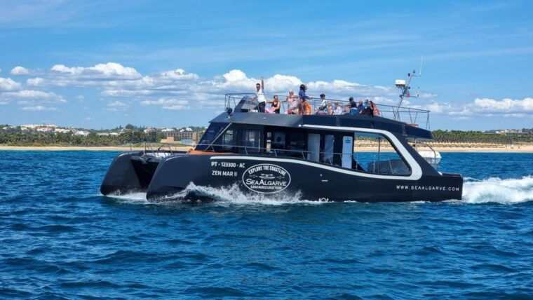 albufeira-coastline-and-benagil-caves-tour-by-catamaran