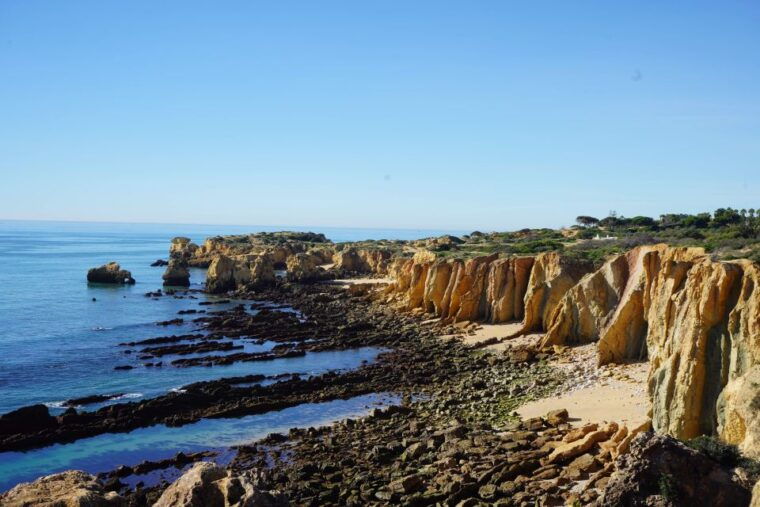 albufeira-coastline-hiking-small-group