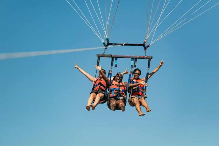 albufeira-parasailing-boat-trip