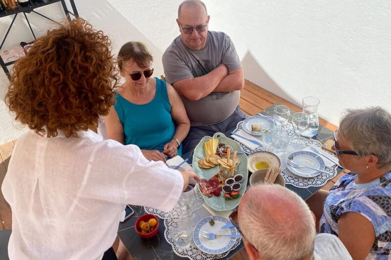 albufeira-porches-vilamoura-wine-tasting-with-tapas-music