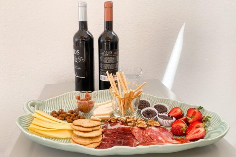 albufeira-porches-vilamoura-wine-tasting-with-tapas-music