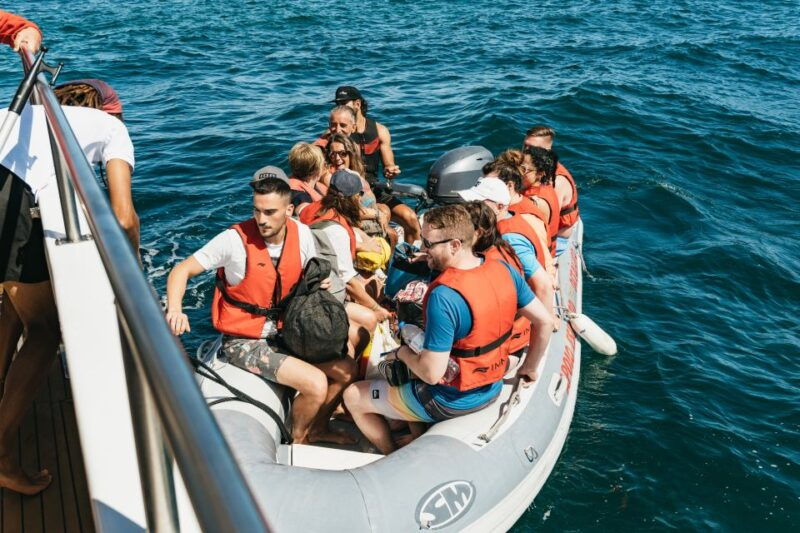 albufeira-sightseeing-cruise-with-beach-bbq-and-open-bar
