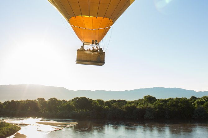 albuquerque-hot-air-balloon-ride-at-sunset