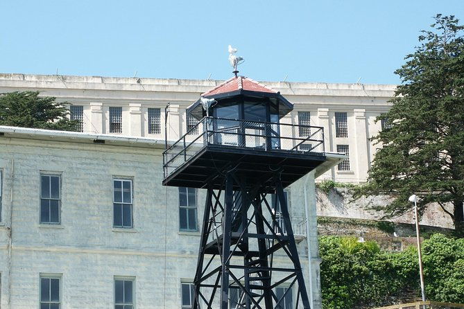 alcatraz-tour-plus-muir-woods-and-sausalito-day-trip
