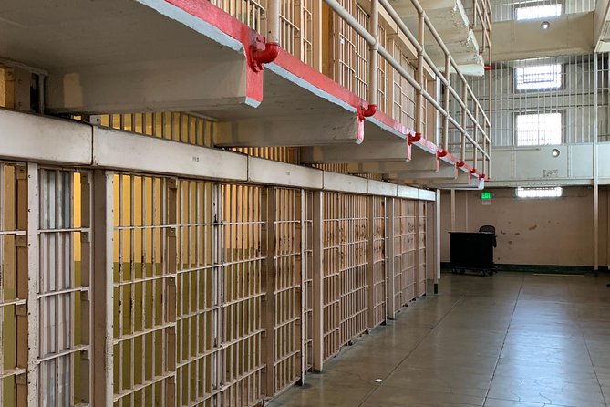 alcatraz-with-muir-woods-and-sausalito-tour