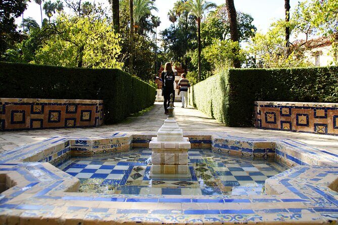 Alcazar & Cathedral of Seville Exclusive Group, max. 9 travelers - Who This Tour Is Perfect For