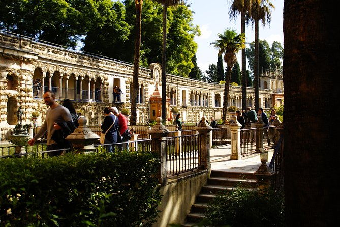 alcazar-of-seville-reduced-group-tour
