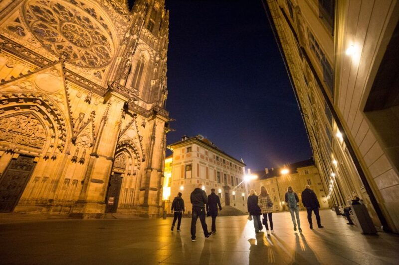 alchemy-and-mysteries-of-prague-castle-walking-tour