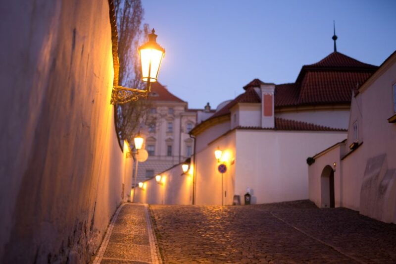 alchemy-and-mysteries-of-prague-castle-walking-tour