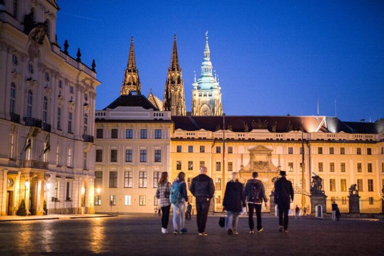 alchemy-and-mysteries-of-prague-castle-walking-tour