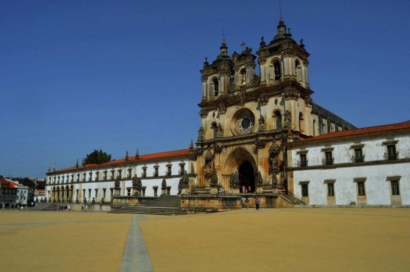 alcobaca-and-batalha-monasteries-private-tour-2