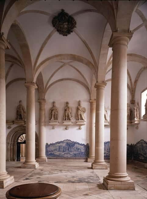 Alcobaça: Entry to UNESCO Alcobaça Monastery - Key Points