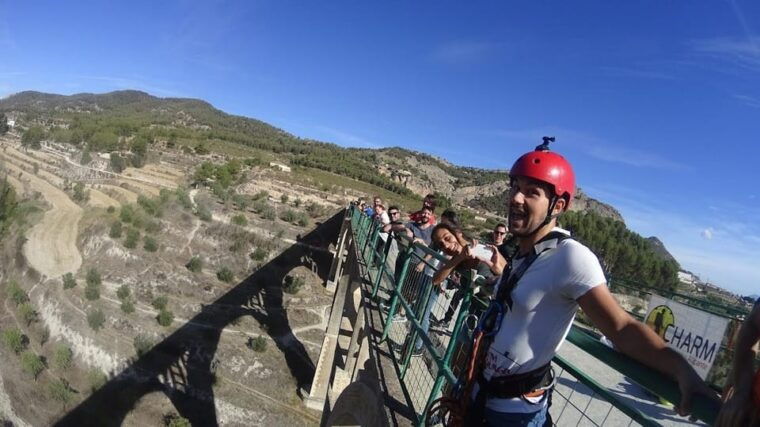 alcoi-bridge-3-second-free-fall-with-triple-security