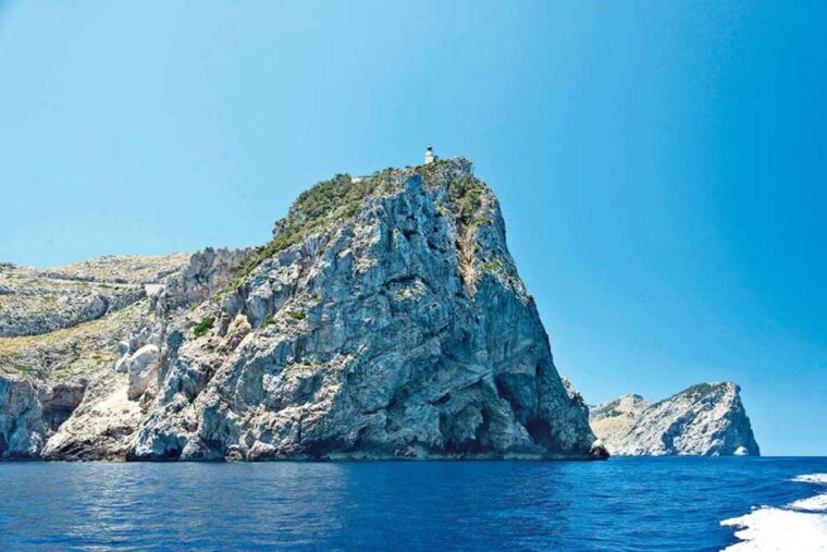 alcudia-boat-trip-to-cap-de-formentor-and-formentor
