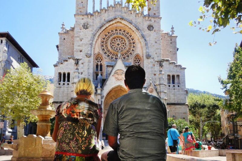 alcudia-marratxi-valldemossa-soller-tour-by-tram-bus