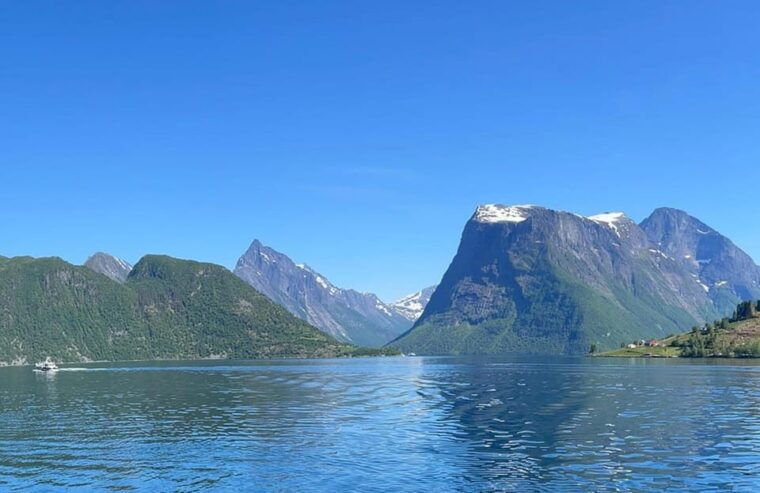 alesund-geiranger-sightseeing-tour-one-way