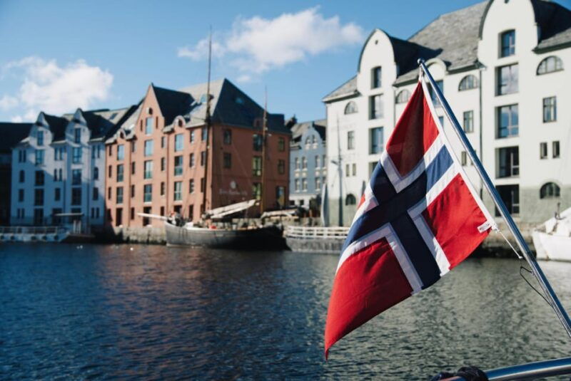 alesund-on-foot-art-nouveau-and-maritime-charm