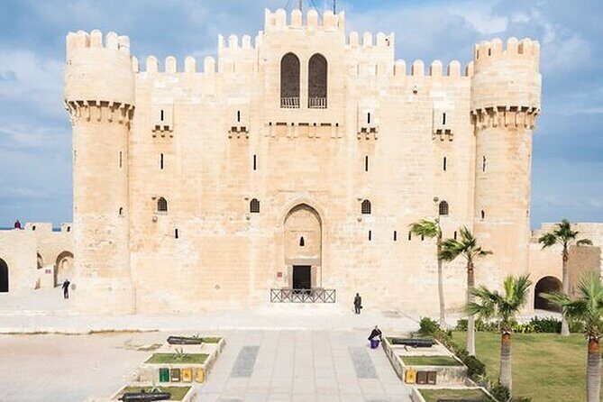 Alexandria Full Day Trip - Food and Dining