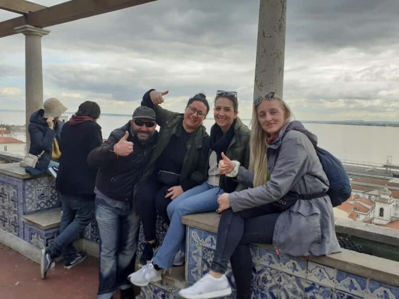 ALFAMA - Free Walking hist. tour in Old Town (BASED ON TIPS) - Key Points